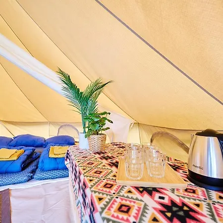Tipi Tent Op De Grens Frankrijk *