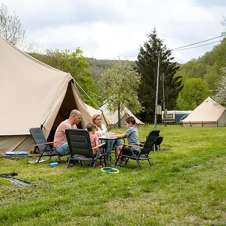 Campo de lujo Tipi Tent Op De Grens Frankrijk *